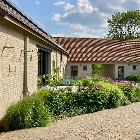 Nachtegael Poorthuis. Ruime, Lichte Woning In Loft Stijl. Semesterbostad *