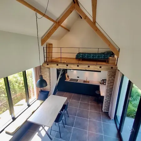 Semesterbostad Nachtegael Poorthuis. Ruime, Lichte Woning In Loft Stijl.