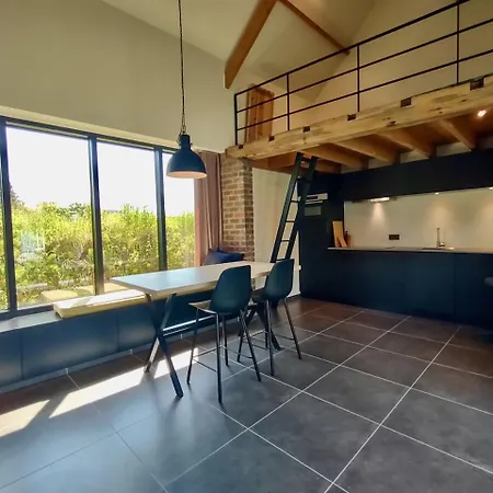 Nachtegael Poorthuis. Ruime, Lichte Woning In Loft Stijl. Semesterbostad *